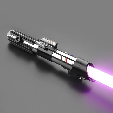 Le 1er sabre laser de Vador